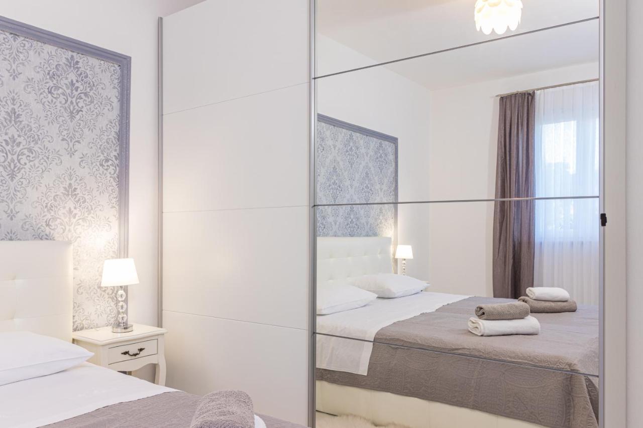 Three Waves Apartment New Пула Экстерьер фото